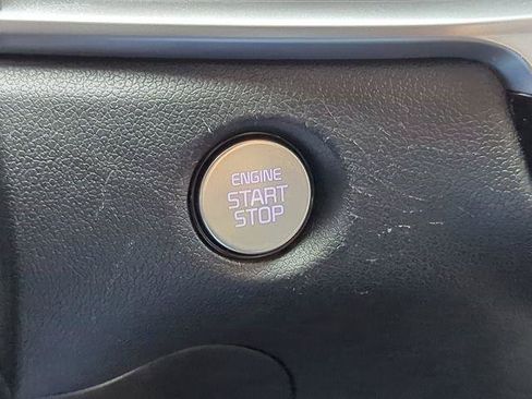 Used 2024 Kia Sorento S FWD image 54