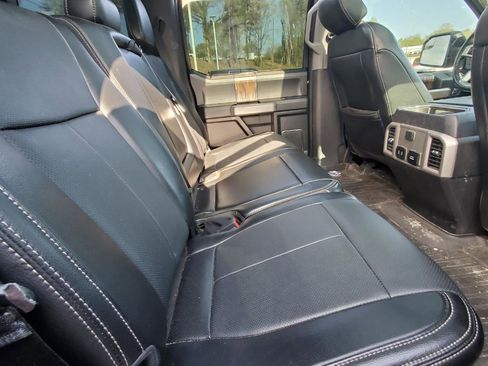 Used 2018 Ford F150 Lariat image 6