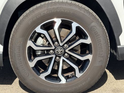 Certified 2025 Toyota Corolla Cross SE image 46