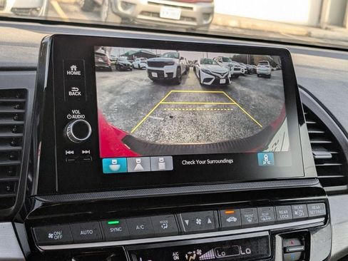 Used 2025 Honda Odyssey Sport-L image 21