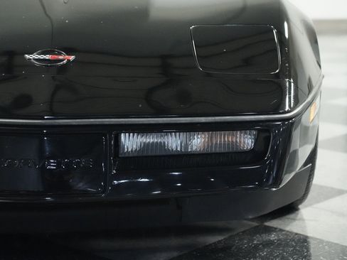 Used 1986 Chevrolet Corvette Convertible image 18