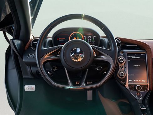 Used 2018 McLaren 720S image 37