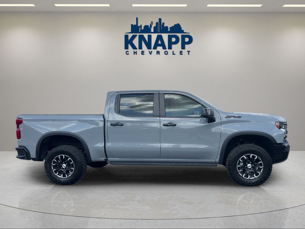 Used 2024 Chevrolet Silverado 1500 ZR2 w/ Technology Package AWD/4WD image 6