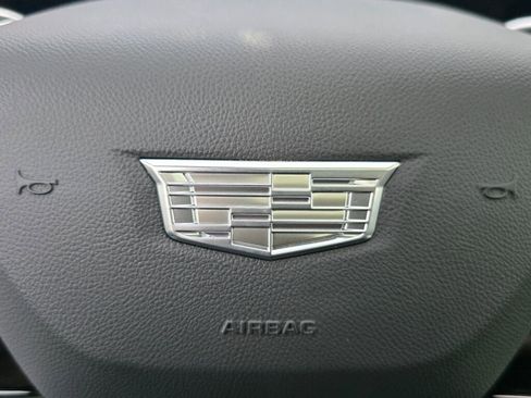 New 2026 Cadillac Optiq Luxury 1 image 42