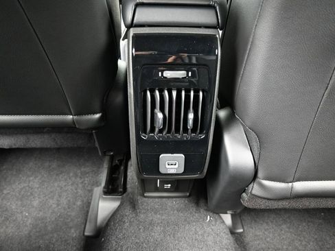 New 2026 Jeep Compass Latitude image 29