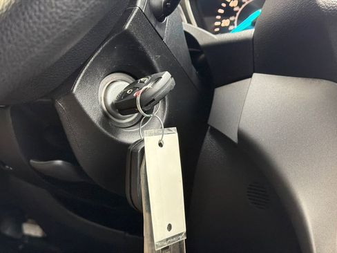 Used 2018 Ford Escape SE w/ SE Sync 3 Package image 27