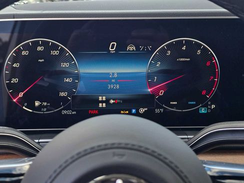 Used 2026 Mercedes-Benz GLS 450 4MATIC image 27