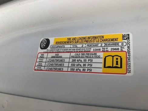 Certified 2022 Chevrolet Express 2500 Extended w/ Driver Convenience Package image 18