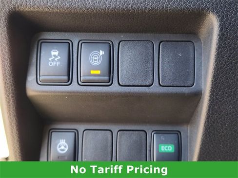 Used 2017 Nissan Rogue Sport SL w/ SL Premium Package image 21