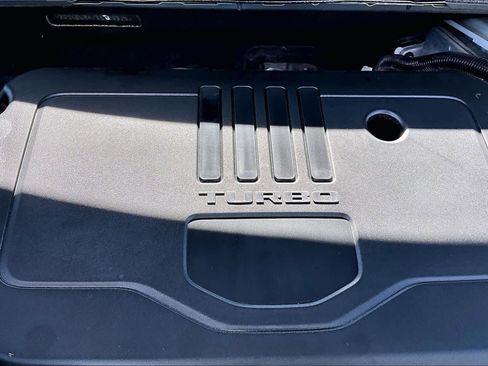 Used 2025 Chevrolet Blazer LT image 32