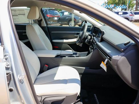 Certified 2026 Hyundai Sonata SEL FWD image 8