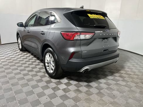 Used 2022 Ford Escape SE FWD image 6