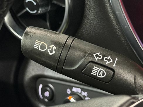 Used 2022 Chevrolet Blazer LT w/ Sound & Technology Package image 38