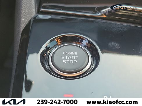 Used 2025 Kia Sportage EX w/ EX Premium Package AWD/4WD image 30