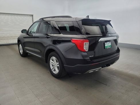 Used 2023 Ford Explorer XLT w/ Equipment Group 202A image 5