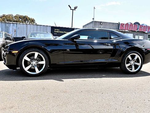 Used 2010 Chevrolet Camaro LT w/ RS Package RWD image 4