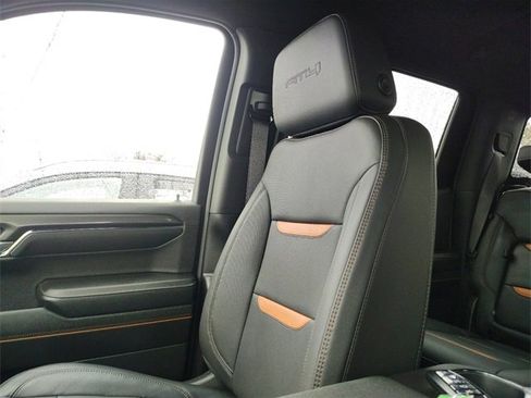 Used 2024 GMC Sierra 1500 AT4 w/ AT4 Preferred Package image 25