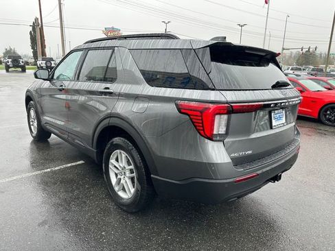 New 2026 Ford Explorer Active image 5