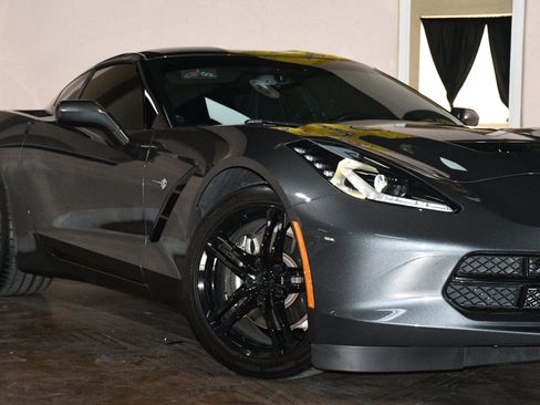 Used 2017 Chevrolet Corvette Stingray Coupe w/ 1LT RWD image 53