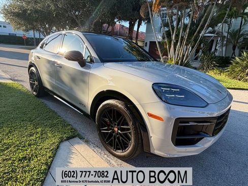 Used 2025 Porsche Cayenne GTS AWD/4WD image 1
