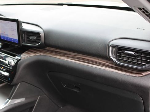 Used 2023 Ford Explorer Limited image 35