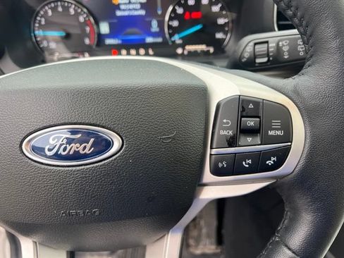 Used 2023 Ford Explorer Limited w/ Limited Technology Package AWD/4WD image 30