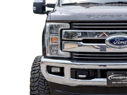 Used 2019 Ford F250 Lariat w/ Lariat Ultimate Package AWD/4WD image 49