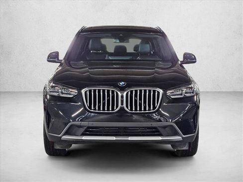 Used 2024 BMW X3 xDrive30i w/ Premium Package image 2