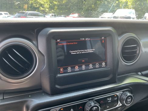 Used 2022 Jeep Gladiator Sport AWD/4WD image 22