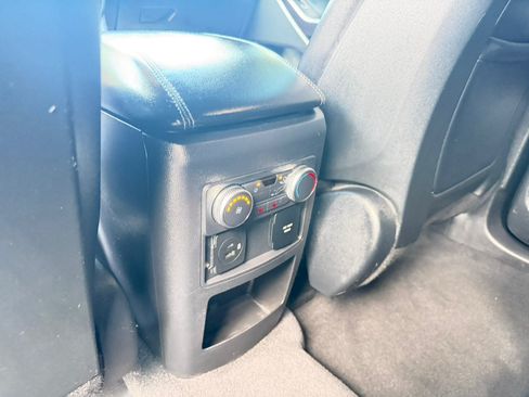 Used 2020 Ford Explorer Limited RWD image 16
