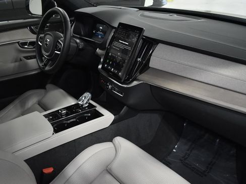 Used 2026 Volvo XC90 B6 Ultra w/ Lounge Package AWD/4WD image 25