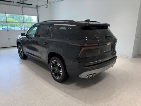 New 2027 Chevrolet Traverse LT w/ Sun and Wheel Package AWD/4WD image 4
