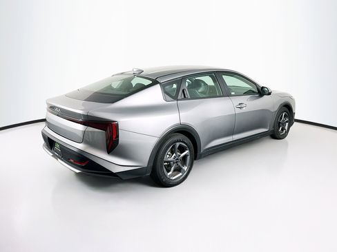 Used 2025 Kia K4 LXS image 9