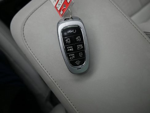 Used 2024 Hyundai Ioniq 5 Limited image 11