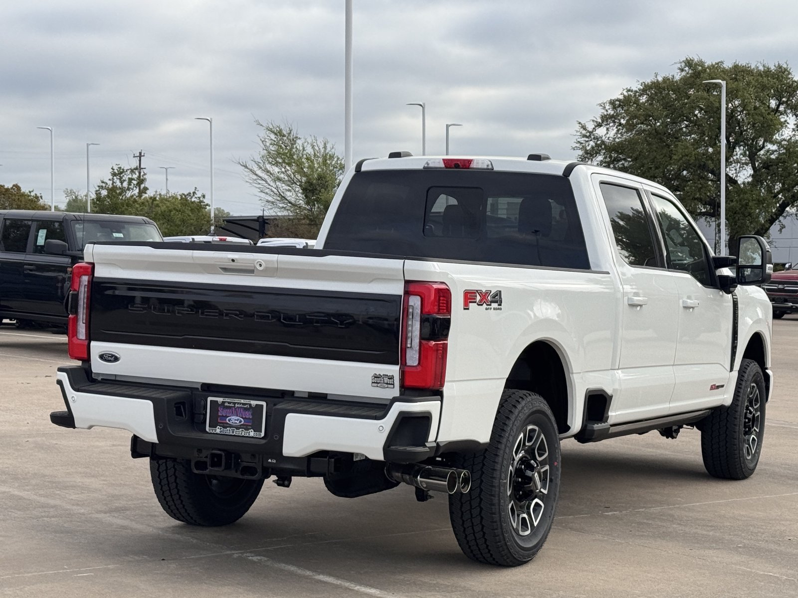 New 2026 Ford F250 Platinum AWD/4WD image 4