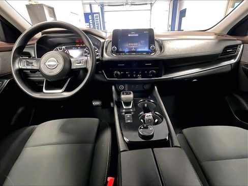 Used 2023 Nissan Rogue S AWD/4WD image 21