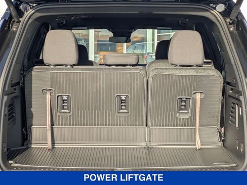 New 2026 Chevrolet Traverse LT w/ Sun and Wheel Package image 37