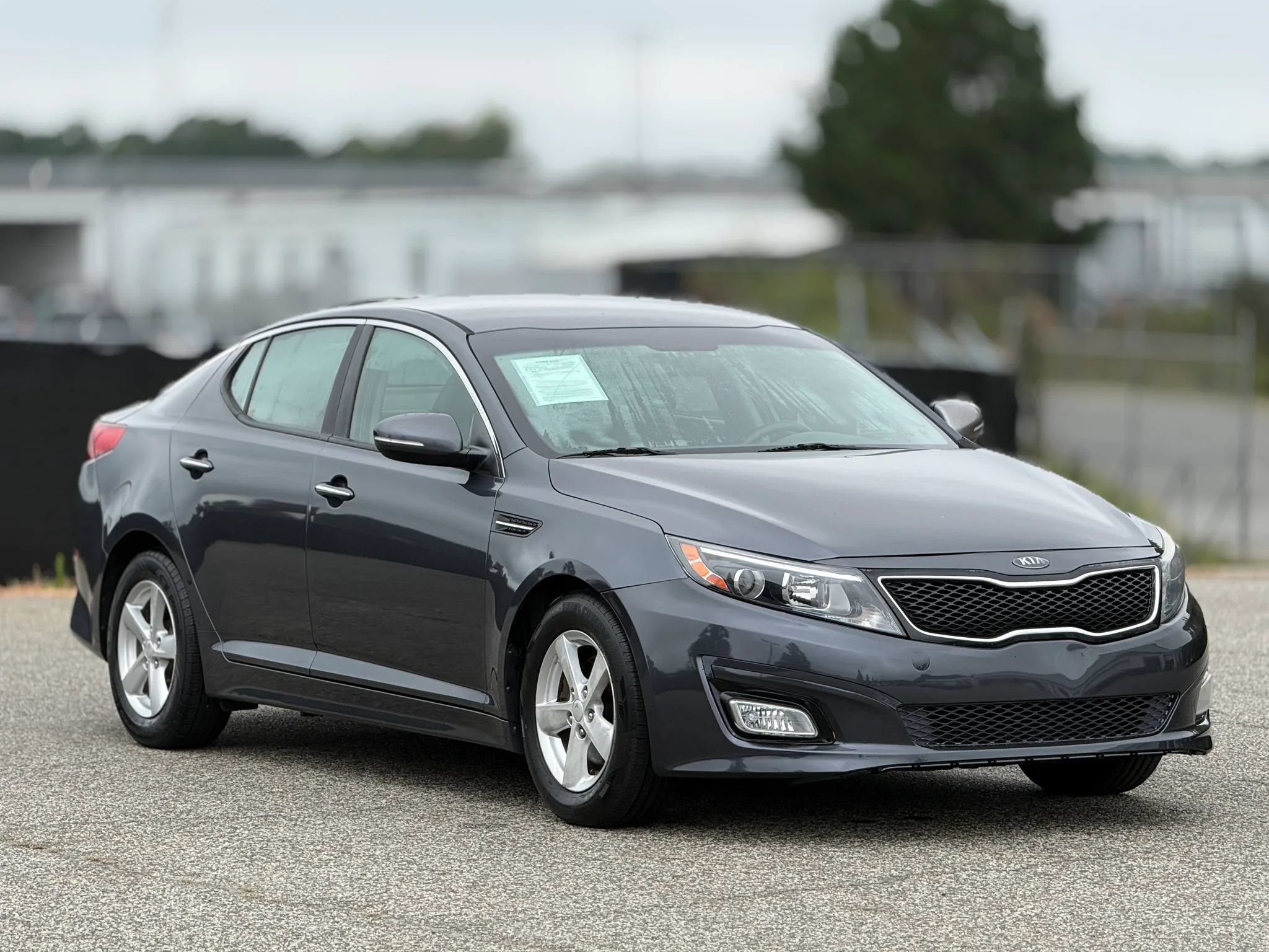 Used 2015 Kia Optima LX FWD image 1
