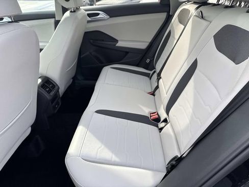 New 2025 Volkswagen Taos SE image 18