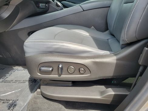 Used 2021 Buick Enclave Premium w/ Sun and Sites Package FWD image 14