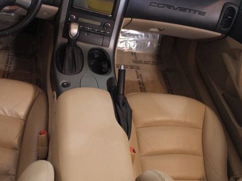 Used 2006 Chevrolet Corvette Convertible image 8