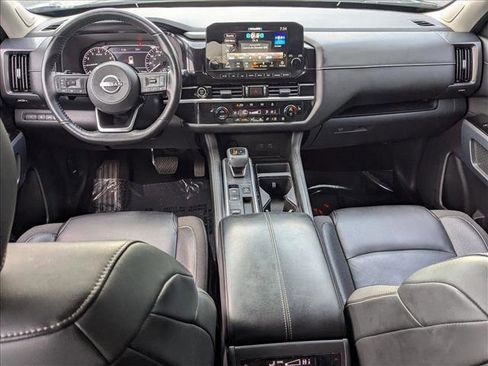 Used 2022 Nissan Pathfinder SL w/ SL Premium Package image 18