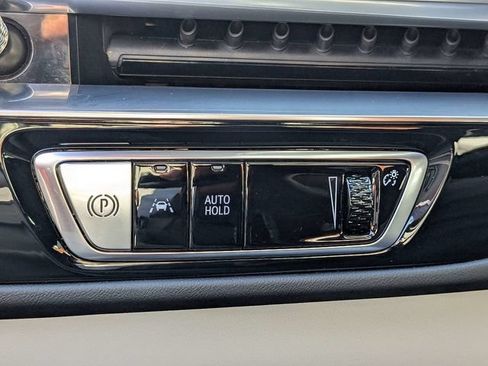 Certified 2024 Cadillac Lyriq Luxury AWD/4WD image 23