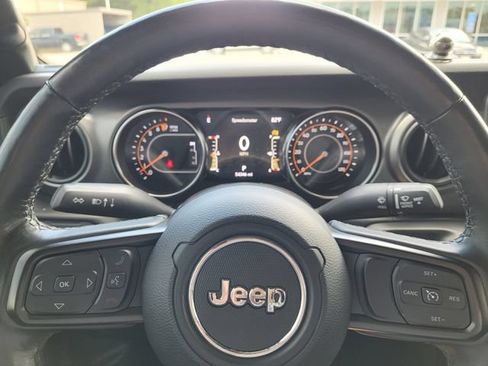 Used 2021 Jeep Gladiator Mojave AWD/4WD image 21