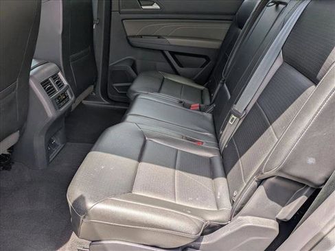 Used 2022 Volkswagen Atlas SE FWD image 18
