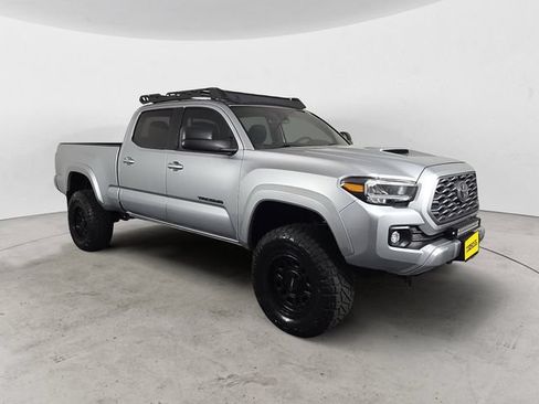 Used 2023 Toyota Tacoma TRD Sport w/ Black Out Package (TMS) AWD/4WD image 7