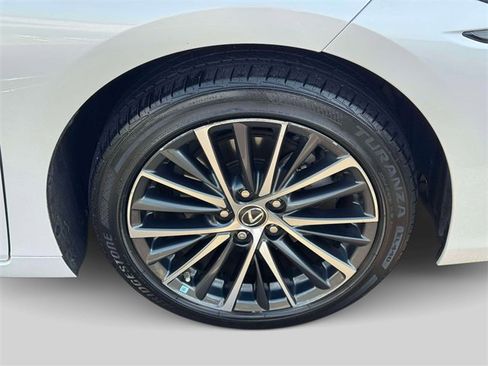 Used 2023 Lexus ES 350 w/ Premium Package image 7