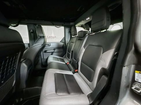 Used 2024 Ford Bronco Black Diamond w/ Sasquatch Package AWD/4WD image 24