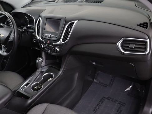 Used 2020 Chevrolet Equinox LT image 19