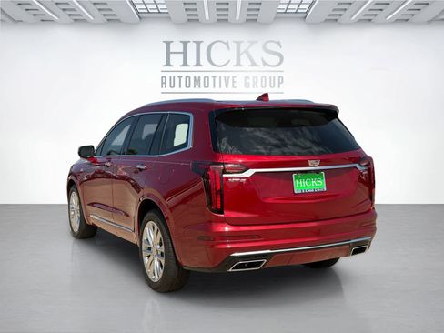 Used 2024 Cadillac XT6 Premium Luxury w/ Technology Package FWD image 7